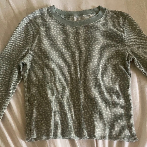 PacSun Tops - PacSun Green Long Sleeves Top!